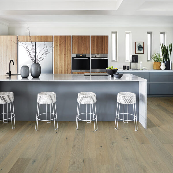 Alta-Vista-Doheny-Oak-Roomscene Doheny Oak