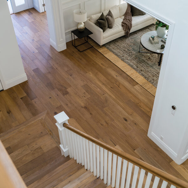 Sandal Oak